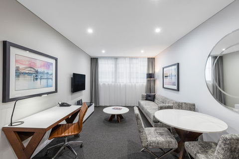 Meriton Serviced Apartments North Sydney - Southport Accommodation 1