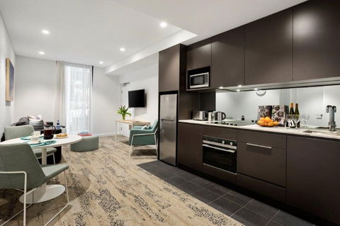 Quest North Sydney - Southport Accommodation 2