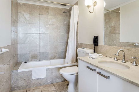 Milson Serviced Apartments - Southport Accommodation 5