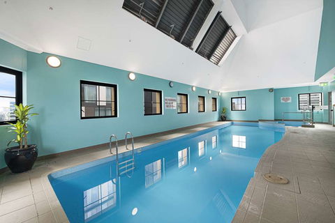 YEHS Hotel Sydney Harbour Suites - Southport Accommodation 9