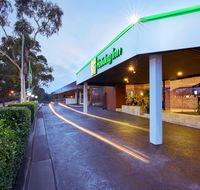 Holiday Inn Warwick Farm - Southport Accommodation