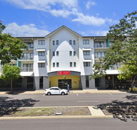 Metro Advance Apartments  Hotel - Southport Accommodation