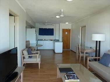 Cullen Bay Resorts - Southport Accommodation 7