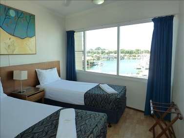 Cullen Bay Resorts - Southport Accommodation 10