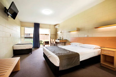 Dalrymple Motel - Southport Accommodation 2