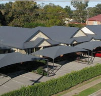 Francis Phillip Motor Inn  The Lodge - Southport Accommodation