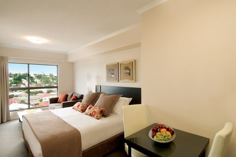 Oaks Aspire - Accommodation Southport 1