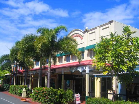 Macrossan House Boutique Holidays Apts - Southport Accommodation 0