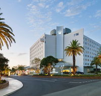 Crown Promenade Perth - Southport Accommodation