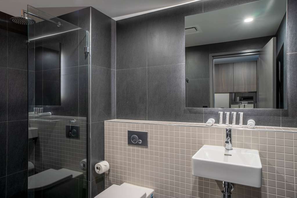Macgregor ACT Southport Accommodation