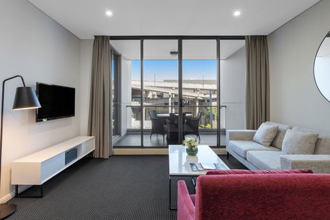 Meriton Suites North Ryde - Southport Accommodation 5