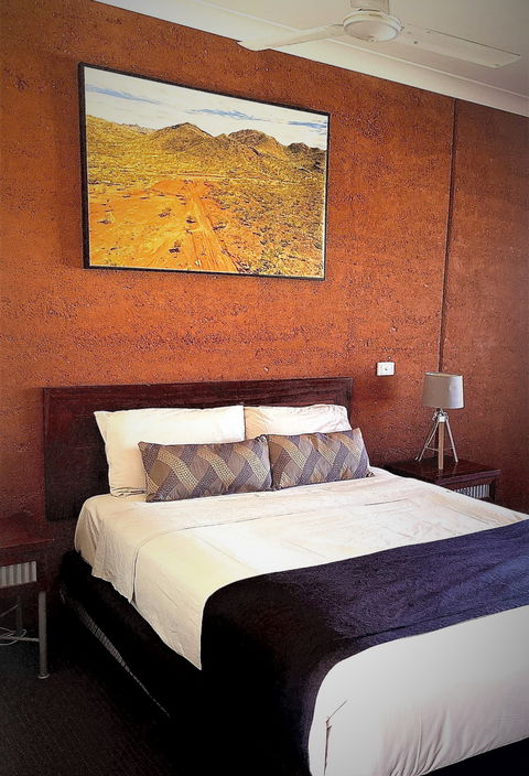 Gidgee Inn - Southport Accommodation 1