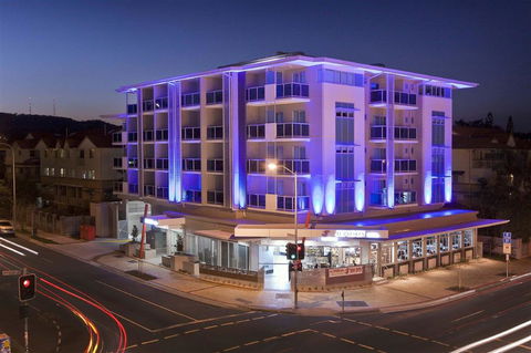 Jephson Hotel - Southport Accommodation 0