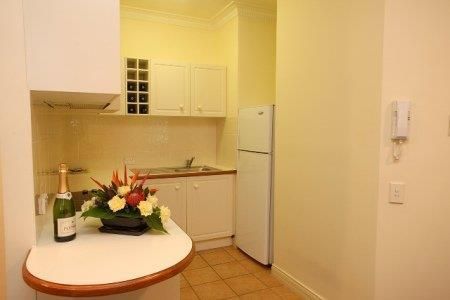 ULTIQA Rothbury Hotel - Southport Accommodation 2