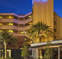 The Lakes Resort Hotel - Southport Accommodation