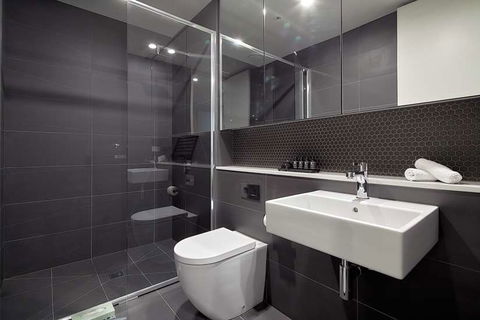 381 Cremorne - Southport Accommodation 1