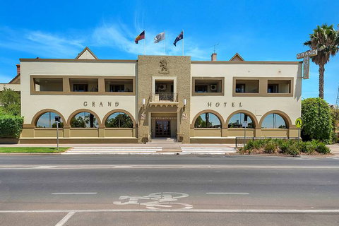 Quality Hotel Mildura Grand - Accommodation Southport 1
