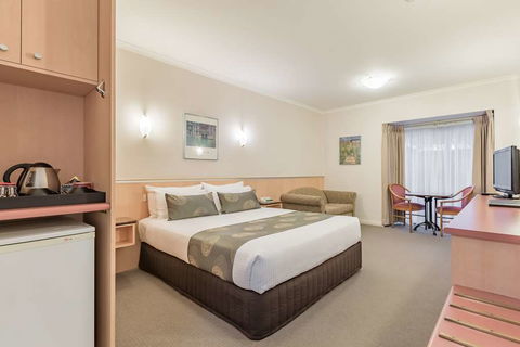 Waverley International Hotel - Southport Accommodation 1