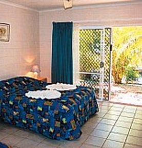Colonial Palms Motor Inn - Accommodation Southport 0