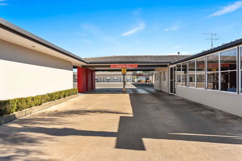 Econo Lodge Moree Spa Motor Inn - Southport Accommodation 2