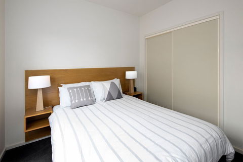 Lady Bay Resort - Southport Accommodation 1