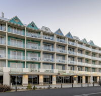 Lady Bay Resort - Southport Accommodation