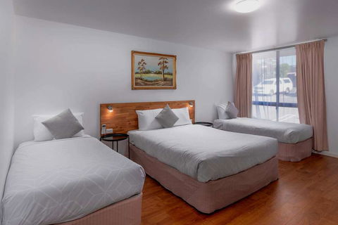 Econo Lodge Lilydale - Southport Accommodation 0