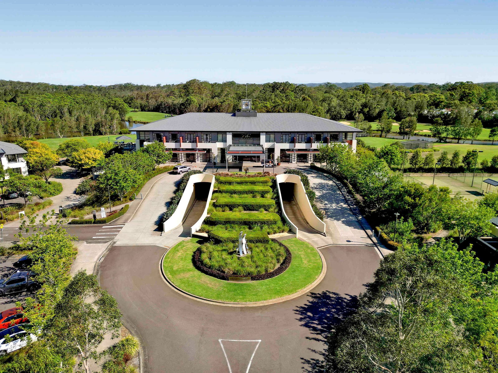 Tuggerawong NSW Southport Accommodation