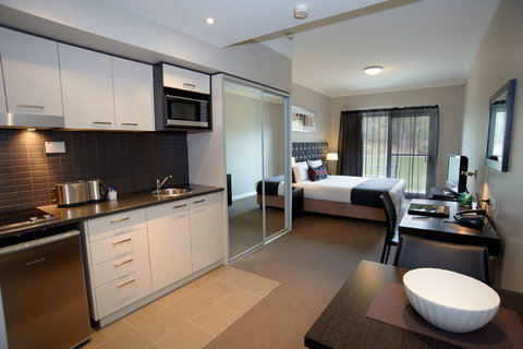 Quest Campbelltown Serviced Apartments - Accommodation Southport 2