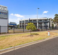 Quality Inn Taylors Lakes Motel - Southport Accommodation