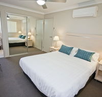 Stonewood Villas - Southport Accommodation