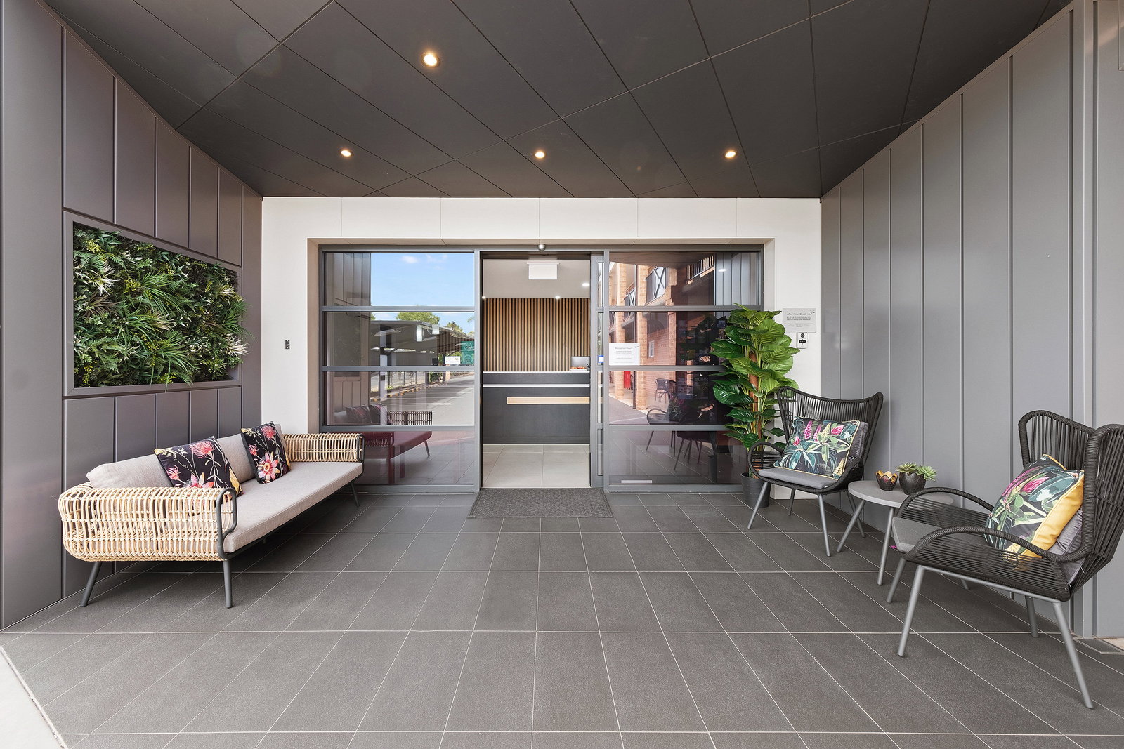 Wambangalang NSW Accommodation Southport