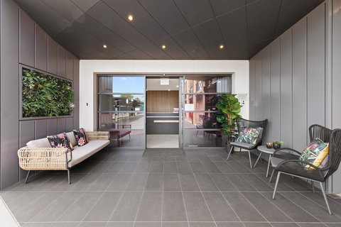 Bluegum Motel - Accommodation Southport 0