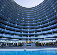 Accommodate Canberra - Manhattan on the Park - Southport Accommodation