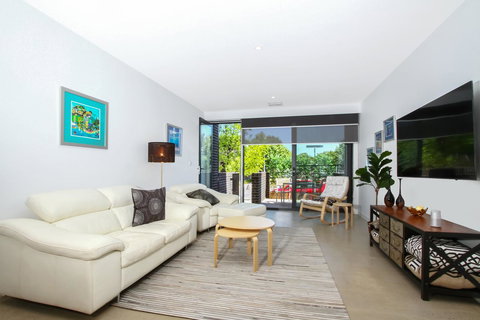 Accommodate Canberra - Parbery - Accommodation Southport 21