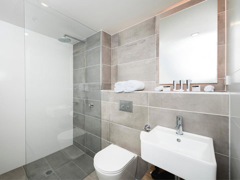 Abode Kingston - Accommodation Southport 6