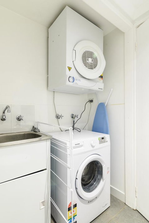 ALLARA CANBERRA - Accommodation Southport 14