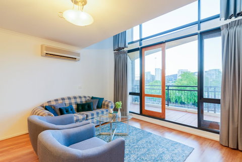 ALLARA CANBERRA - Accommodation Southport 0