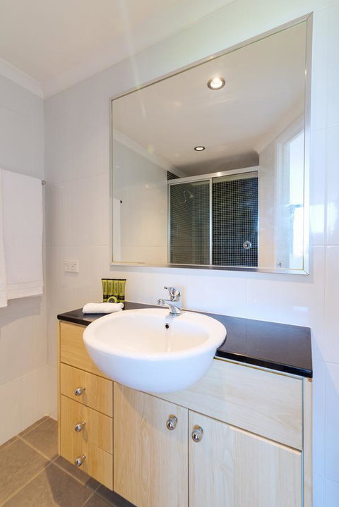 ALLARA CANBERRA - Accommodation Southport 13