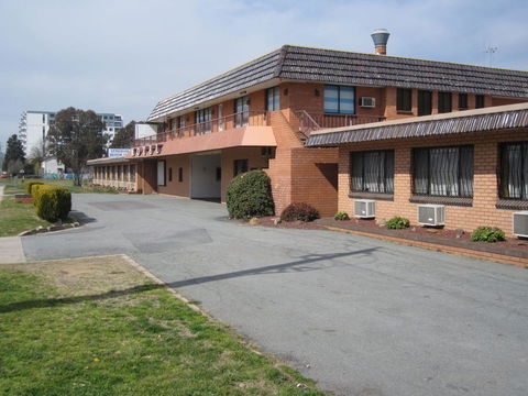 Canberra Lyneham Motor Inn - Southport Accommodation 0
