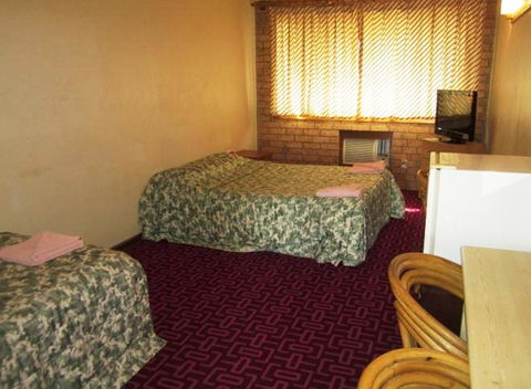 Canberra Lyneham Motor Inn - Southport Accommodation 11