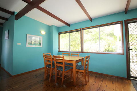 Bally High, 20 Dulconghi Street - Southport Accommodation 12