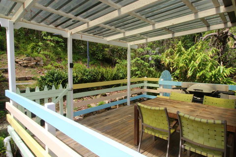 Bally High, 20 Dulconghi Street - Southport Accommodation 16