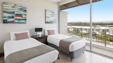 Oaks Casuarina Santai Resort - Accommodation Southport 3