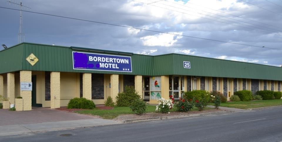 Senior SA Southport Accommodation