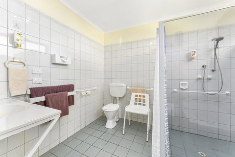 William Macintosh Motor Lodge - Accommodation Southport 27