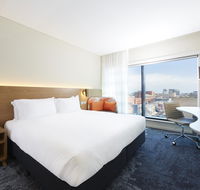 Holiday Inn Express Adelaide City Centre - Southport Accommodation