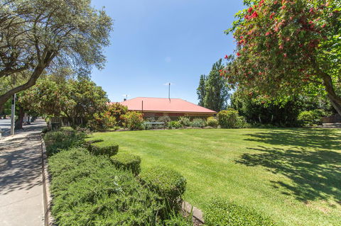 Tanunda\'s Magpie House - Southport Accommodation 30