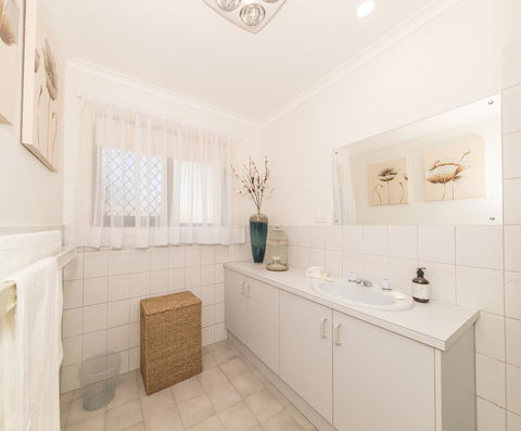 Tanunda\'s Magpie House - Southport Accommodation 18