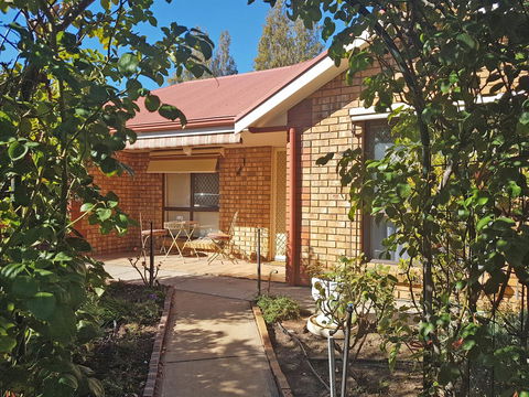 Tanunda\'s Magpie House - Southport Accommodation 2